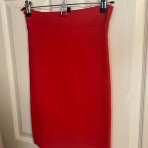 BCBG MaxAzria ribbed skirt EUC Size. Small orange